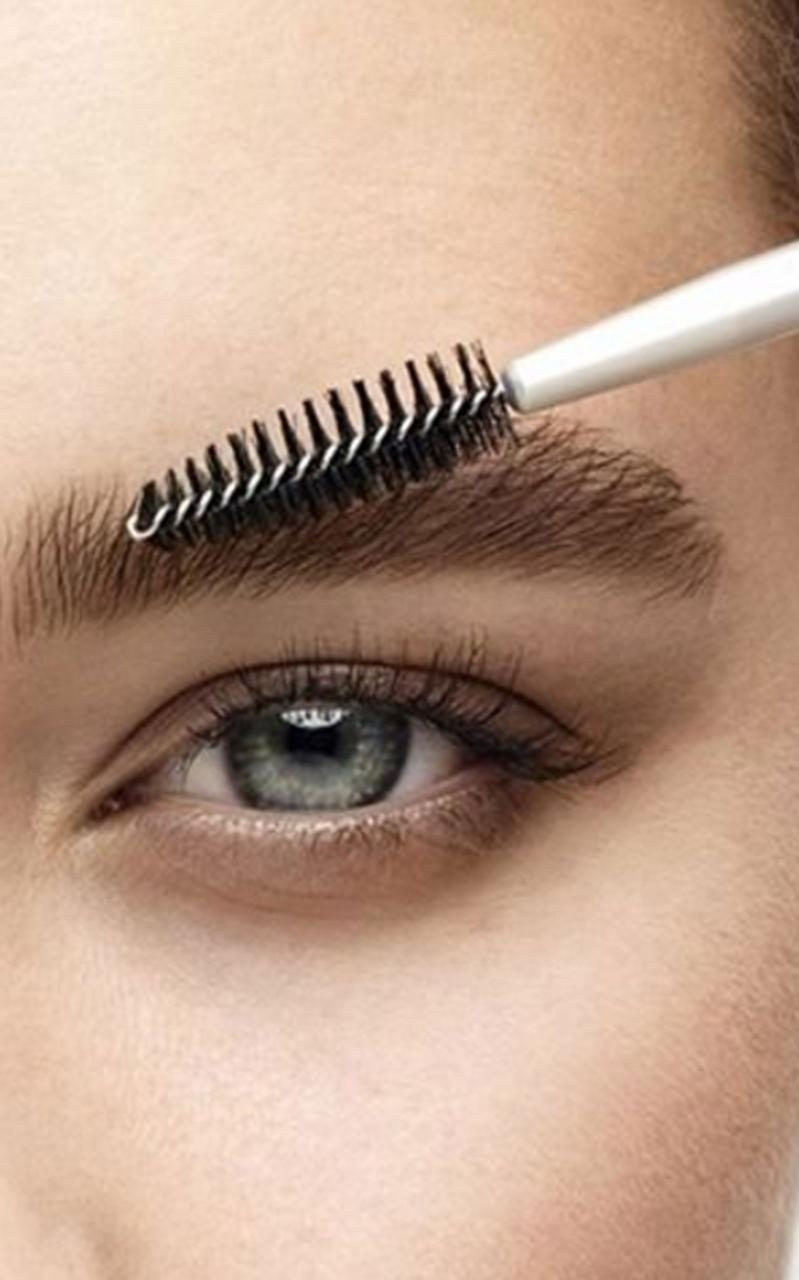 Threading vs Eyebrow Waxing, Which Is Best?